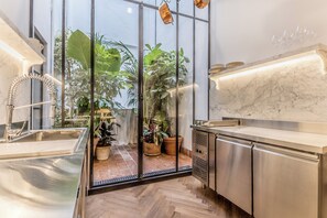 Interior - EVA Loft - Studio Apartment, Sleeps 2 (Rome)