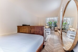 Bügeleisen/Bügelbrett, kostenloses WLAN, Bettwäsche