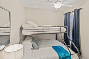 3 bedrooms, desk, iron/ironing board, travel cot