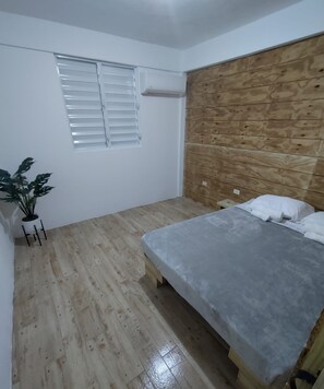 3 dormitorios, tabla de planchar con plancha, wifi y ropa de cama