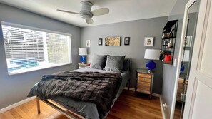 2 habitaciones, tabla de planchar con plancha, wifi y ropa de cama 