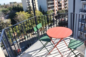 Outdoor dining - Whole Suite Pigneto Complete vacation home ideal for families, adjacent Metro C (Roma)