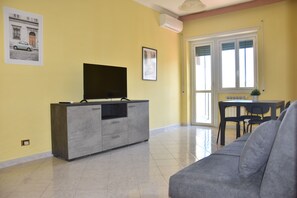 Living area - Whole Suite Pigneto Complete vacation home ideal for families, adjacent Metro C (Roma)