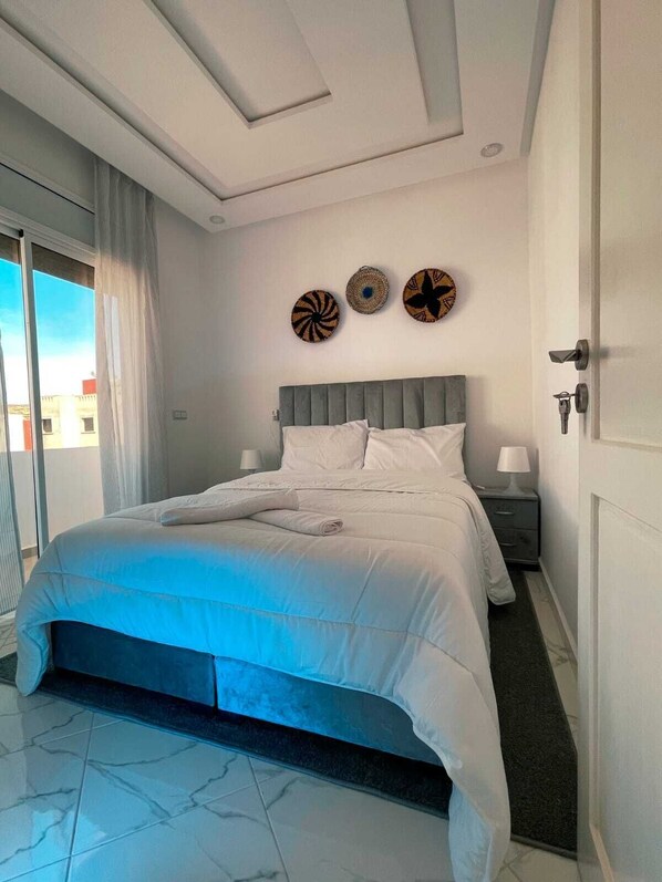 1 chambre, fer et planche Ă repasser, Wi-Fi gratuit, draps fournis