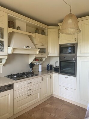 Villa | 3 bedrooms - Villa Karteros With Swimming Pool Bbq (Hersonissos)