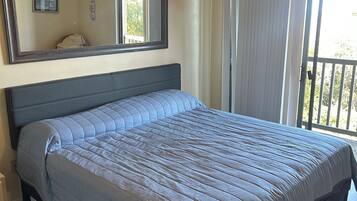 3 chambres, fer et planche Ă repasser, Wi-Fi, draps fournis