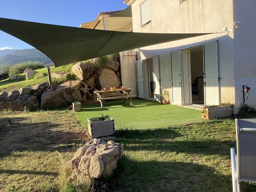 Rez De Jardin entre Mer et Montagne