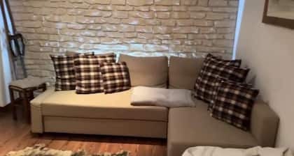 On the ground floor a wonderful renovated comfortable apartment!