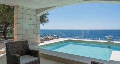 Villa Toma - Two Bedroom Villa with Swimming Pool and Sea View; Beachfront