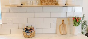 Cozy Downtown Havens - 2