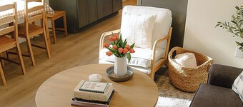 Cozy Downtown Havens - 3