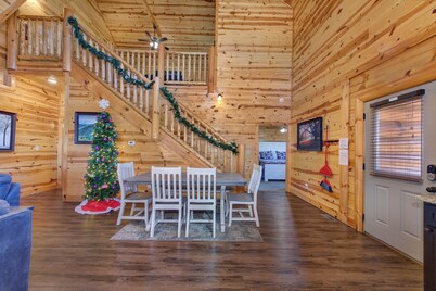 Chilling Bear Lodge