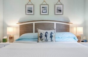 3 slaapkamers, een strijkplank/strijkijzer, wifi, beddengoed