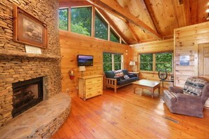 Smart-tv en een open haard