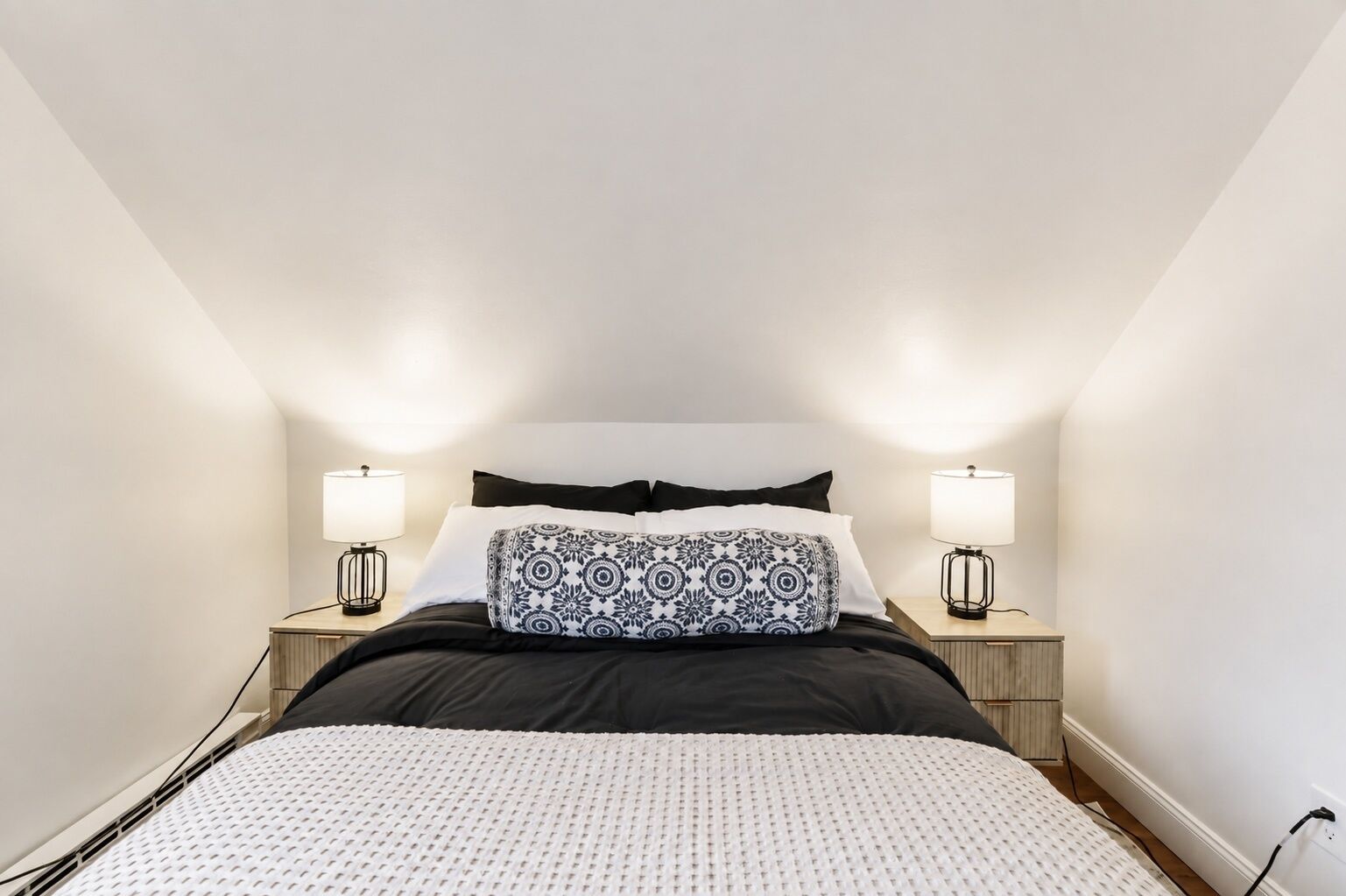 4 chambres, bureau, Wi-Fi gratuit, draps fournis