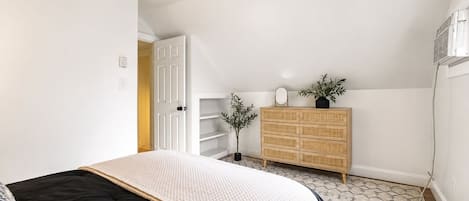 4 chambres, bureau, Wi-Fi gratuit, draps fournis