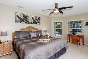 4 bedrooms, desk, iron/ironing board, free WiFi