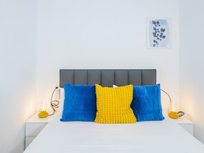 3 chambres, fer et planche à repasser, Wi-Fi gratuit, draps fournis