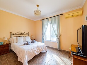 4 chambres, fer et planche Ă repasser, Wi-Fi gratuit, draps fournis