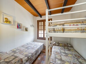 3 habitaciones, tabla de planchar con plancha y wifi gratis