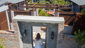 Enceinte de lâhĂ©bergement