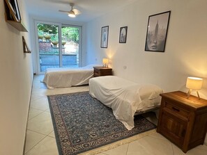 2 bedrooms, internet, bed sheets