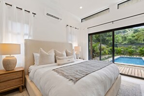 3 habitaciones, tabla de planchar con plancha, wifi y ropa de cama 