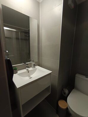 Apartment | Badezimmer