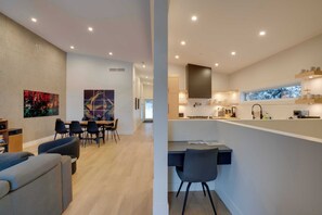 Interior - Brand new 4 bed/3 bath duplex w/ private hot tub, laundry, amazing views! (Silver Star Mountain)