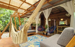 Sundeck - Up House (Cahuita)