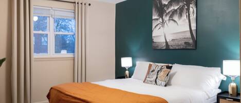 2 bedrooms, iron/ironing board, travel cot, free WiFi