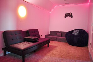 Smart-TV, Videospiele, Bücher