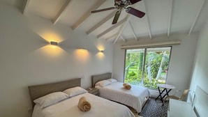 Habitación cuádruple Confort, vista al jardín
