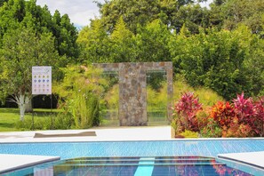 Outdoor pool - el Jardín del Edén para tu Niño Interior (Armenia)