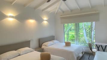 Comfort Quadruple Room, Garden View | Soundproofing, free WiFi, bed sheets