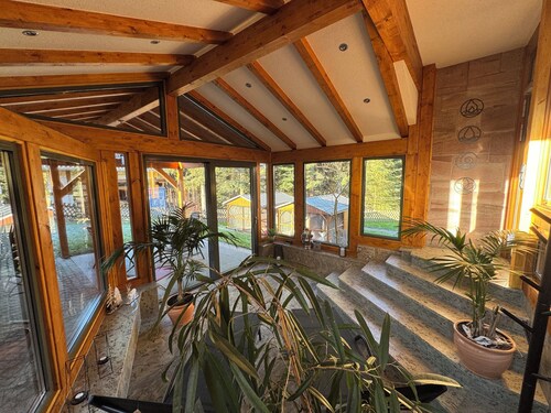 Recreation in the forest - with swimming pool!