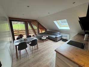 Interior - Recreation in the forest - with swimming pool! (Heßles)