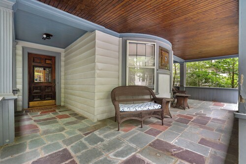 Tranquil home loved by repeat guests, Harvard Square