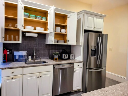 Tranquil home loved by repeat guests, Harvard Square