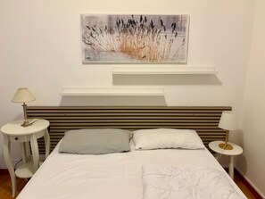 1 bedroom, free WiFi - Bella Rosa Apartment in Ghiffa with lake view (Ghiffa)