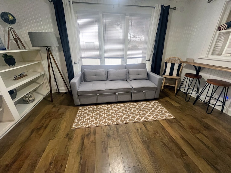 Sleeps 8-cozy 3-bedroom Cottage, 2 Blocks From The Strip, 10 Minutes From Spire - オハイオ州