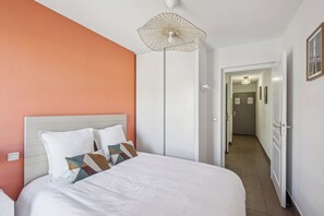 2 soverom, strykejern/-brett, wi-fi og sengetøy