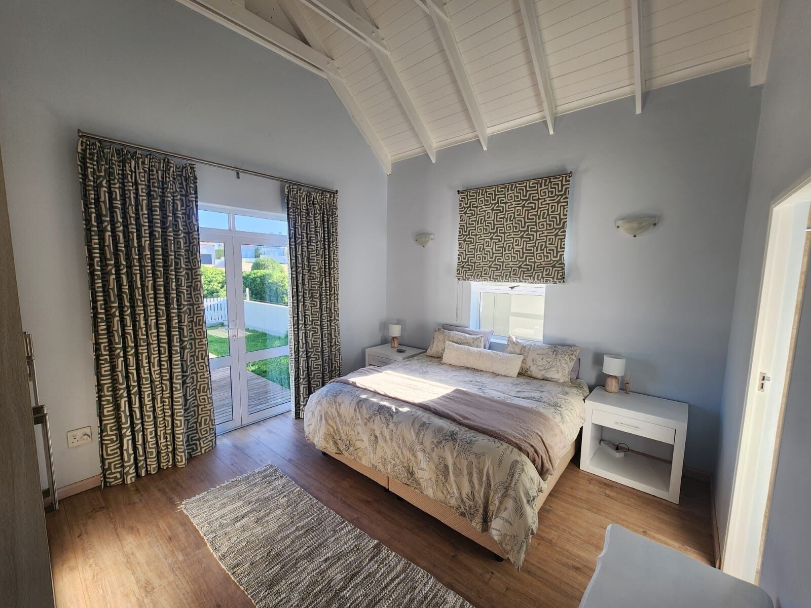 3 habitaciones, cuna de viaje, wifi y ropa de cama 