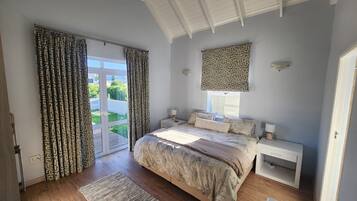 3 habitaciones, cuna de viaje, wifi y ropa de cama