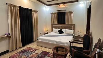 8 室のベッドルーム、アイロン / アイロン台、WiFi、ベッドシーツ