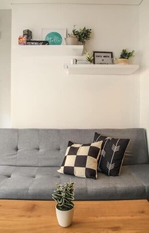 Standard Apartment | Living area | TV - DownTown Lofts by Palermo Home (Santa Marta)