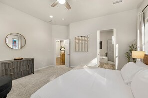 4 bedrooms, desk, iron/ironing board, travel crib