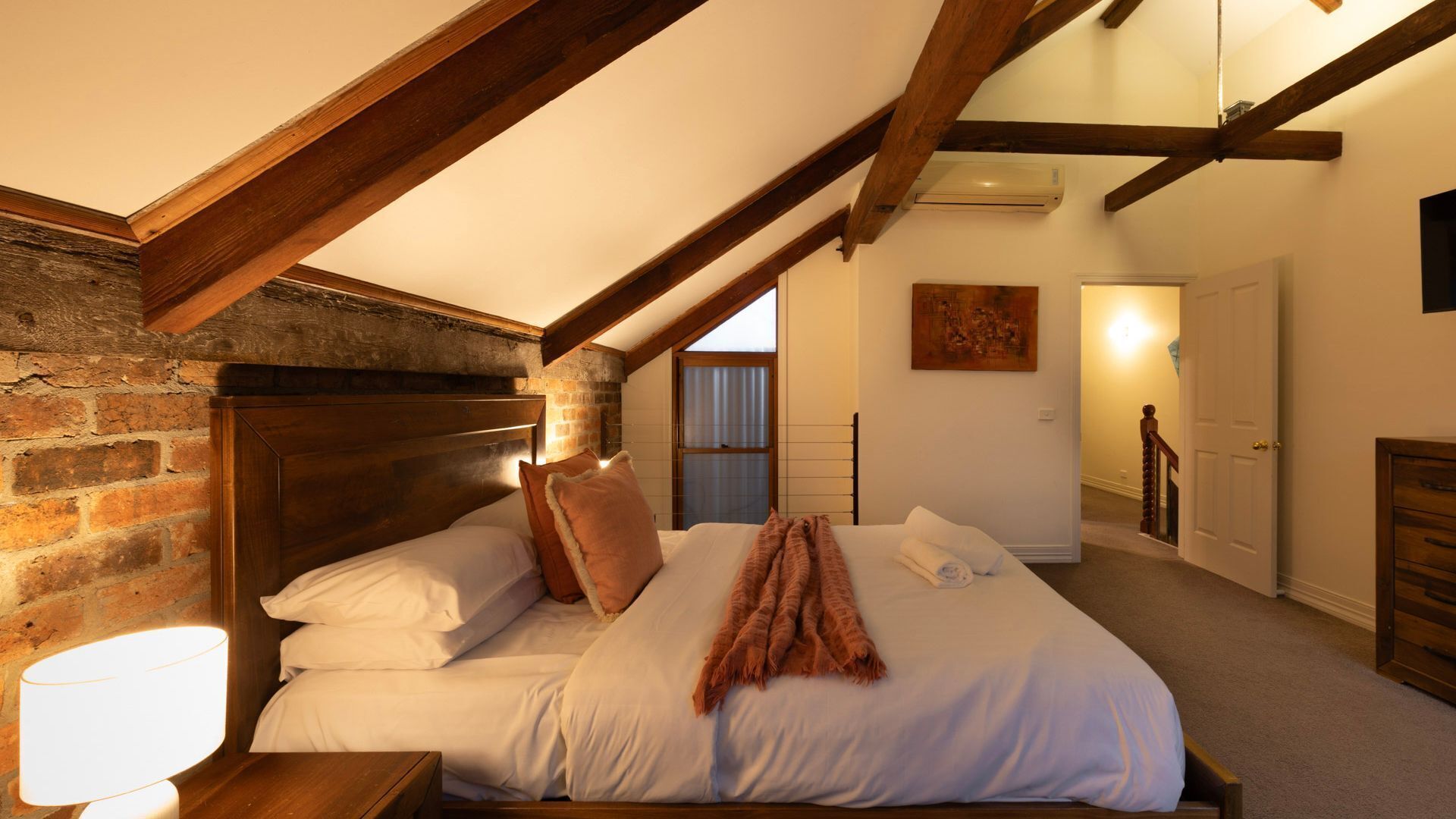4 chambres, Wi-Fi gratuit, draps fournis