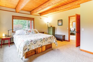 3 Schlafzimmer, Schreibtisch, Bügeleisen/Bügelbrett, WLAN