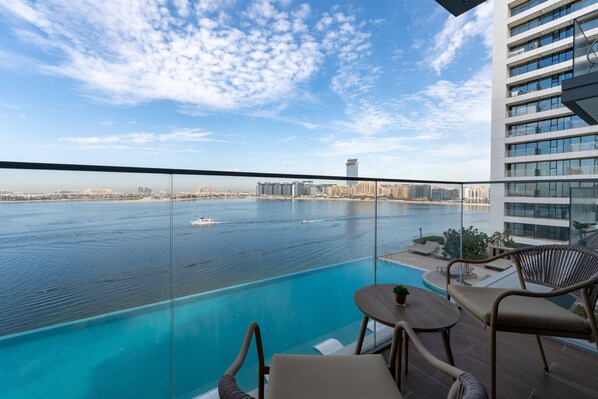 Pool - Premium 2BR Emaar Beachfront w/ Beach Access (Dubai)